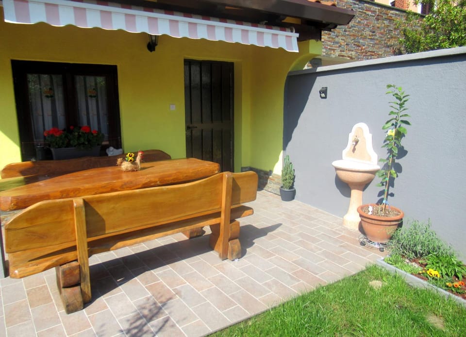 Patio, Balcony/Terrace