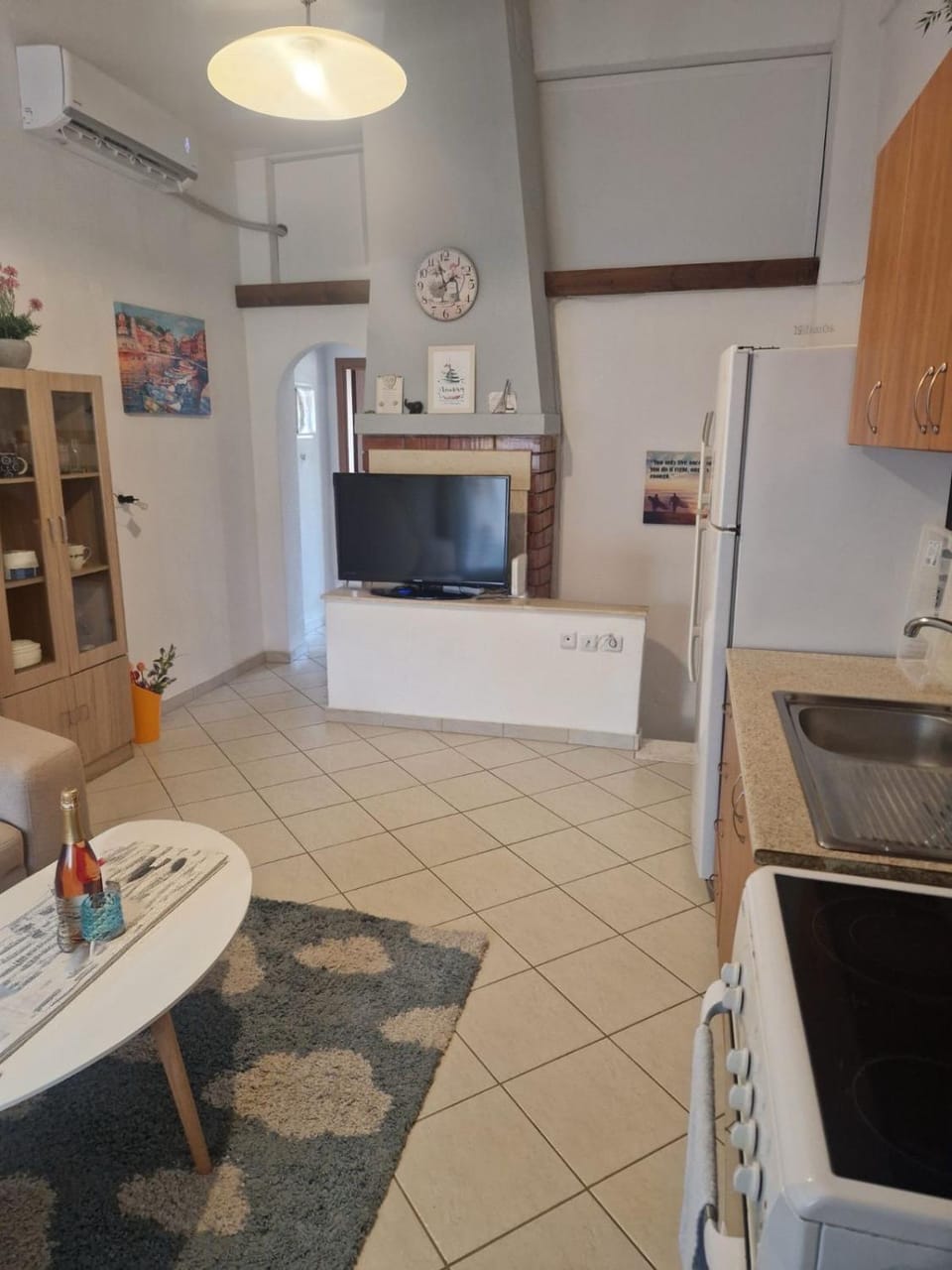 TV and multimedia, Kitchen or kitchenette, Living room, Dining area, Breakfast, pet friendly, stove