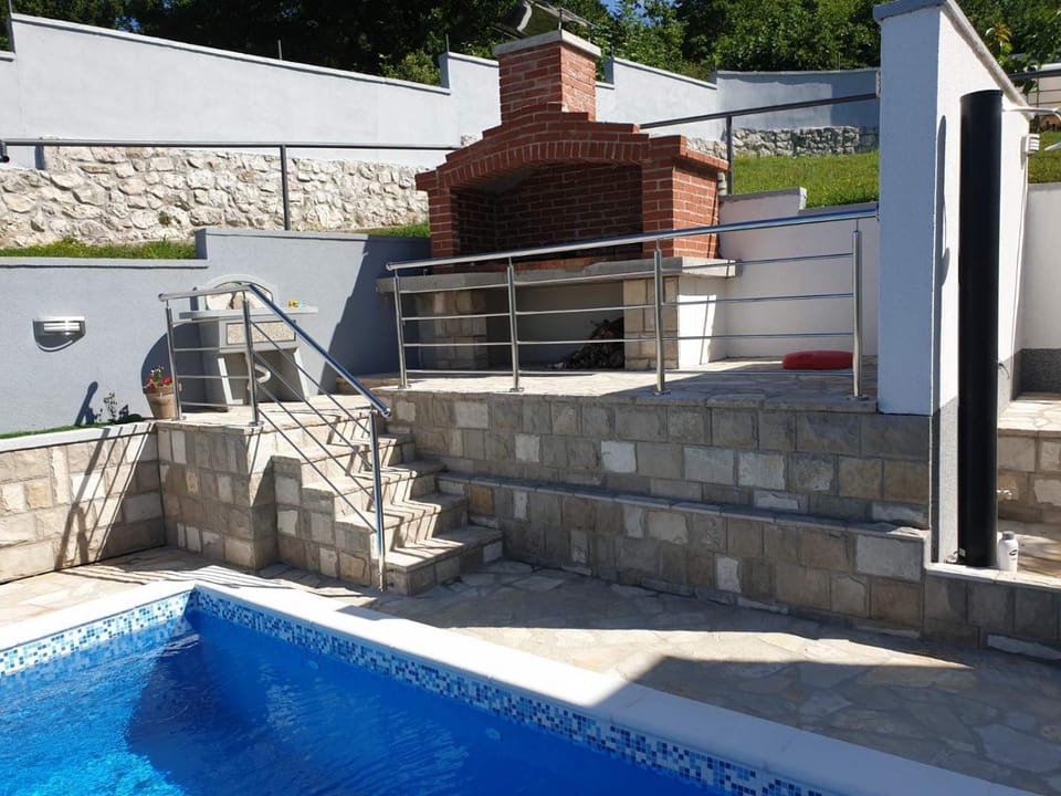 BBQ facilities, Pool view, Swimming pool