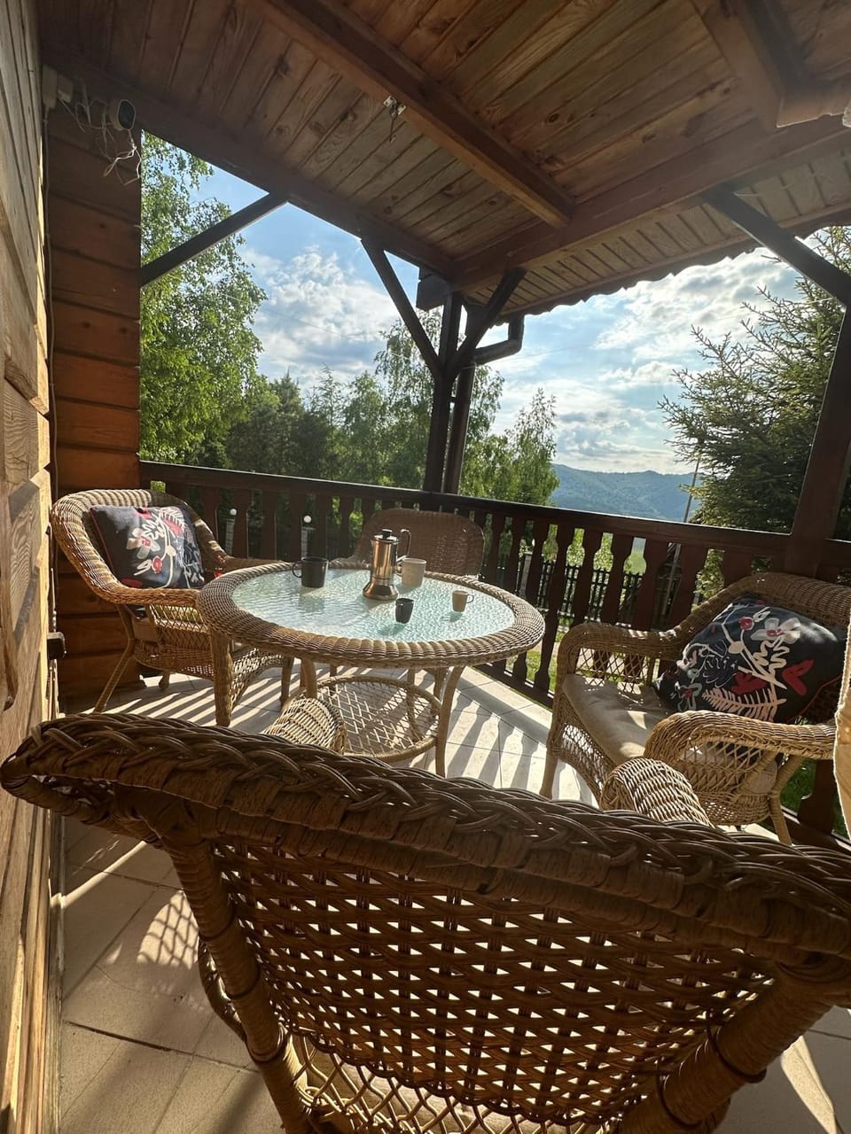 Patio, Day, Natural landscape, View (from property/room), Balcony/Terrace, Seating area, Mountain view