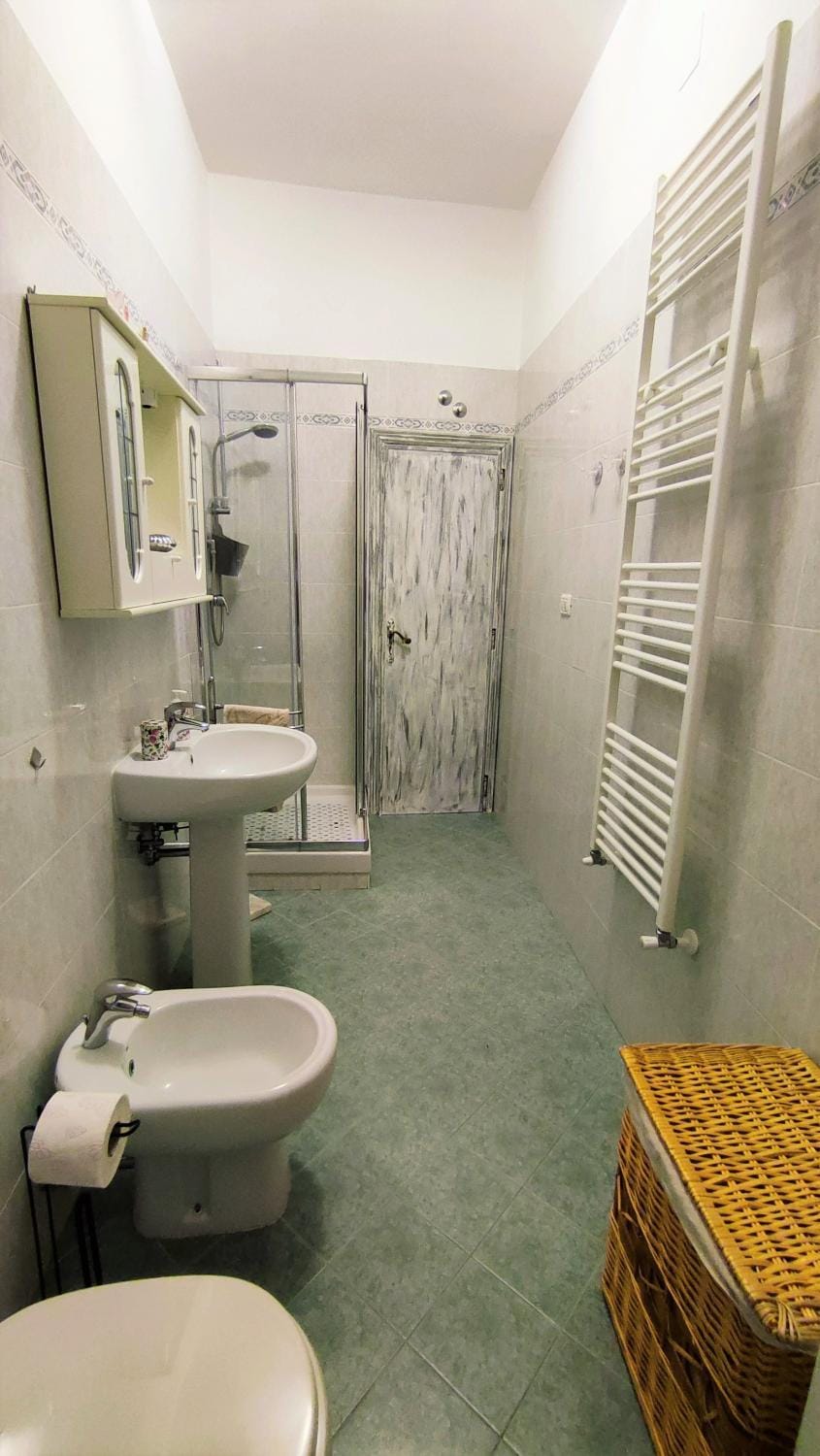 Shower, Bathroom, washing machine