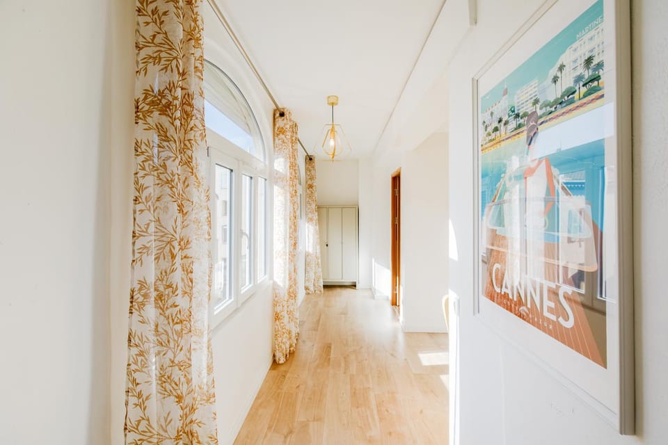 Lumière YourHostHelper Apartment in Cannes