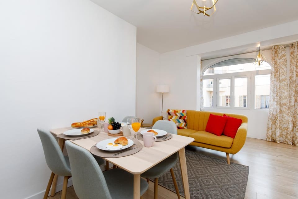 Lumière YourHostHelper Apartment in Cannes