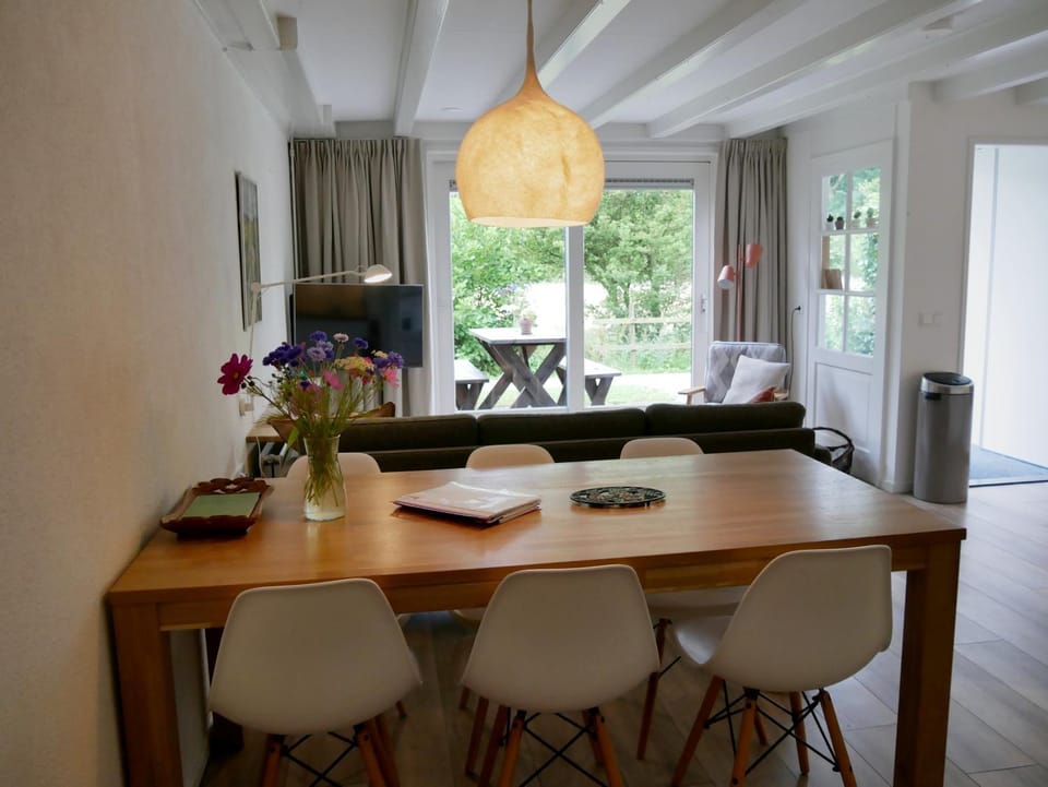 Dining area, Garden view, Breakfast, Dinner