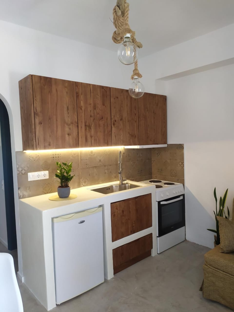Kitchen or kitchenette