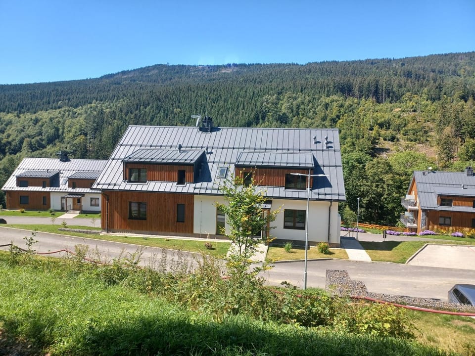Apartmán Pod sjezdovkami Apartment in Lower Silesian Voivodeship