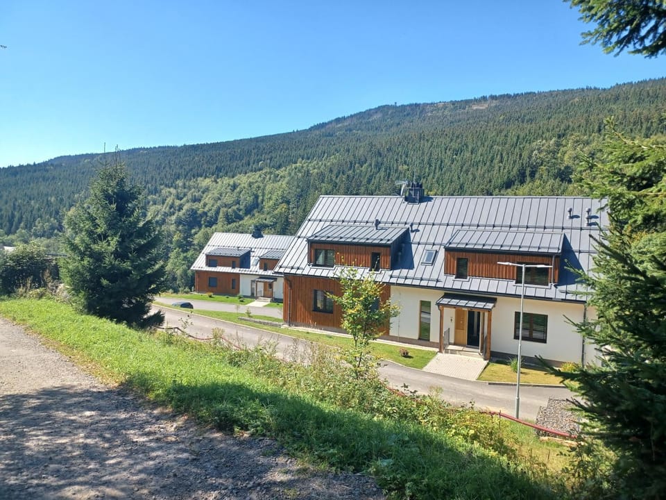 Apartmán Pod sjezdovkami Apartment in Lower Silesian Voivodeship