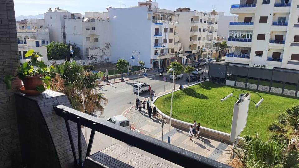 Balcony/Terrace, City view, Garden view, Street view