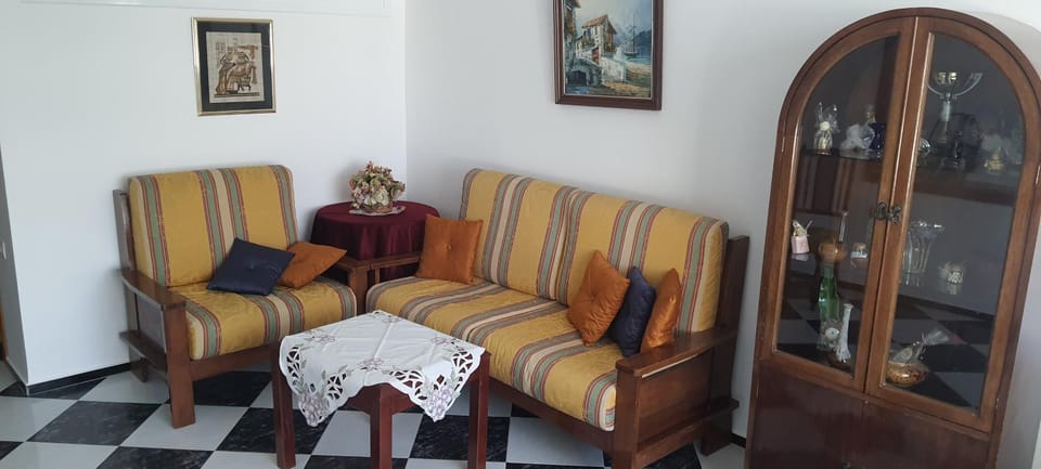 Living room, Lounge or bar, Seating area