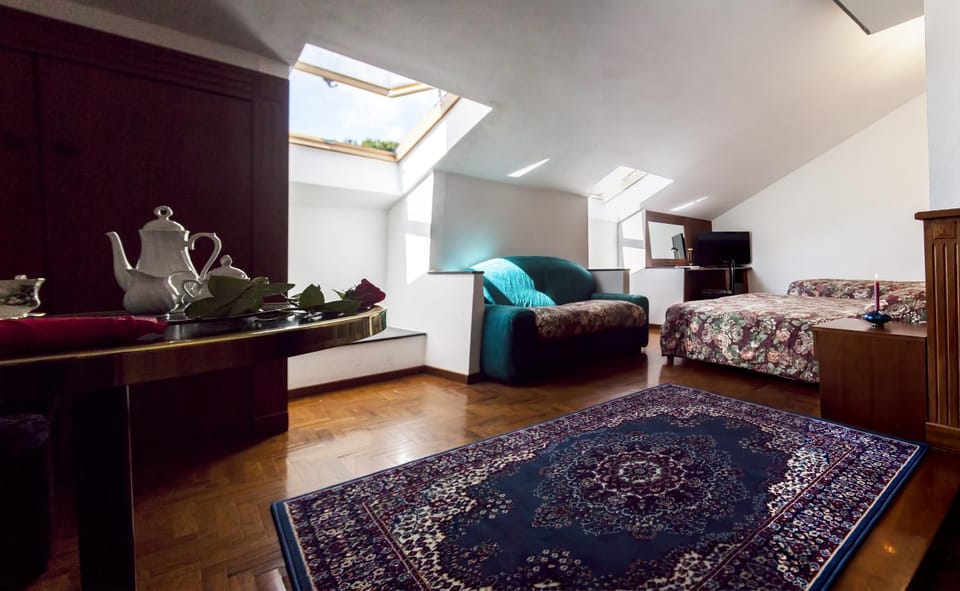 Other, Photo of the whole room, Decorative detail