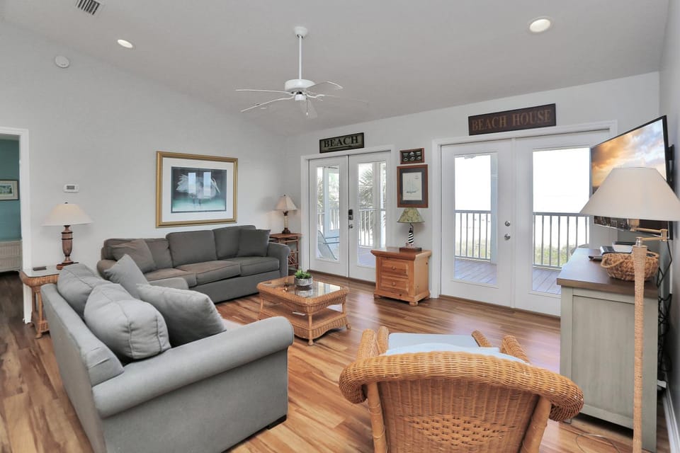 The Beach House by Pristine Properties Vacation Rentals House in Florida