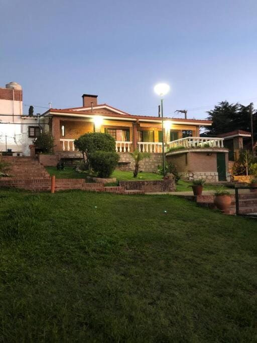 CASA CON VISTA A LAS SIERRAS House in Villa Carlos Paz