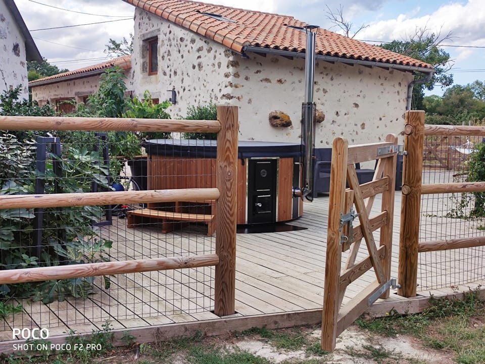 Gîte de bien-être de la symphonie du vivant House in Nouvelle-Aquitaine