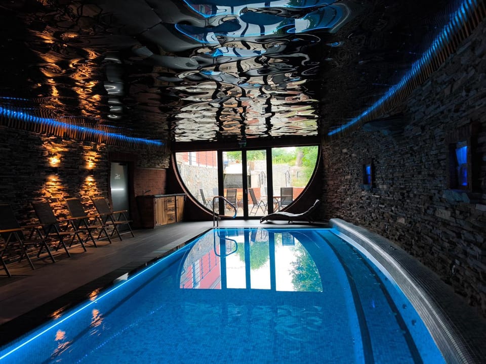 Spa and wellness centre/facilities, Pool view, Swimming pool
