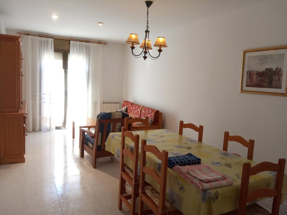 APARTAMENTS CASA NANDO. Apartment in Esterri d'Àneu