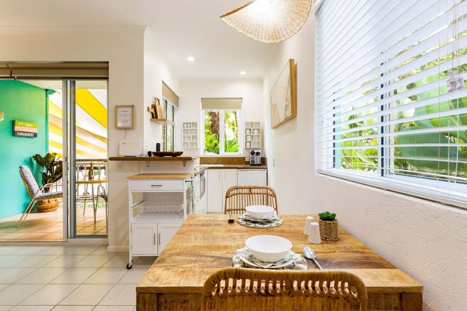 Oasis Luxe on Macrossan Street - Stylish Residence -Adults Only Apartment in Port Douglas