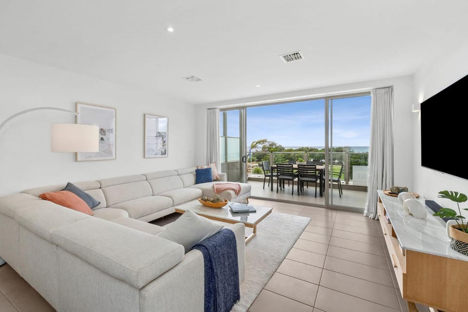 Waterfront One Ocean Bliss Apartment in Lorne