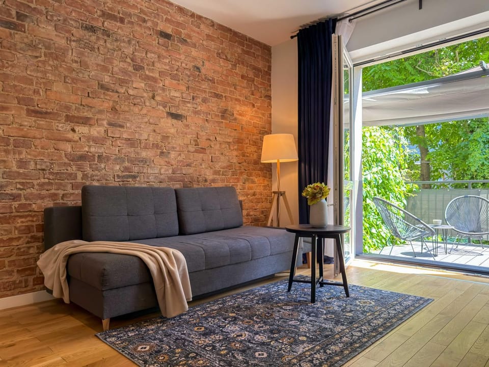 URBAN APARTMENTS No 2 - Terrace - Air Condition - Free Parking Apartment in Poland