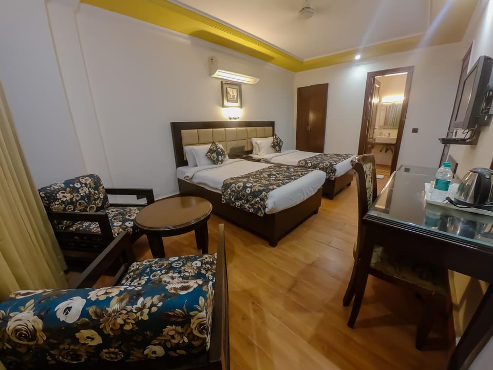 Photo of the whole room