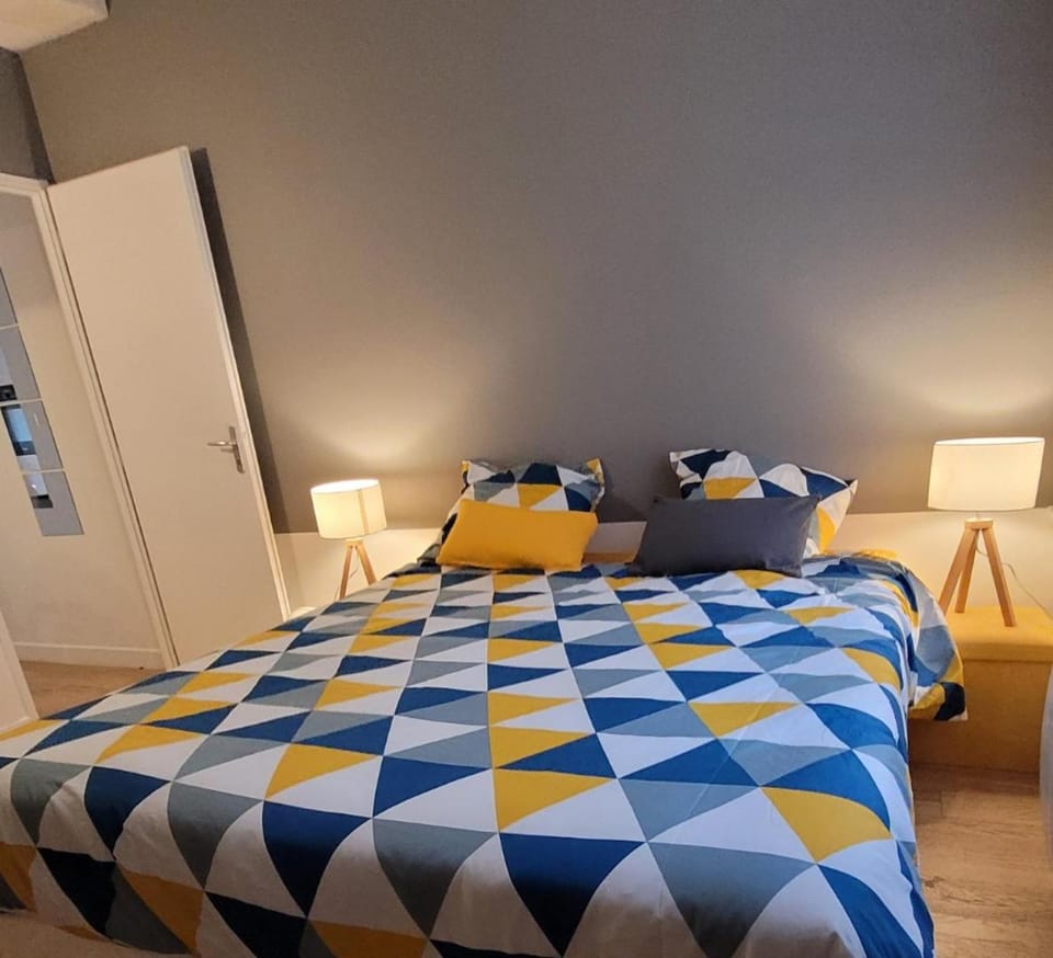 APPARTEMENT CHIC EN HYPER CENTRE DE VANNES Apartment in Vannes