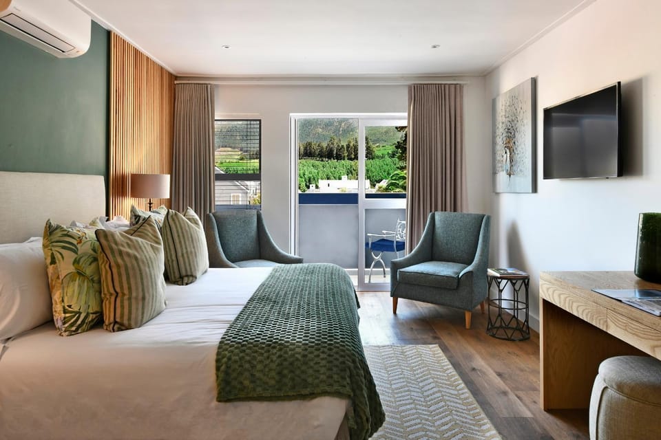 Bed, View (from property/room), Photo of the whole room