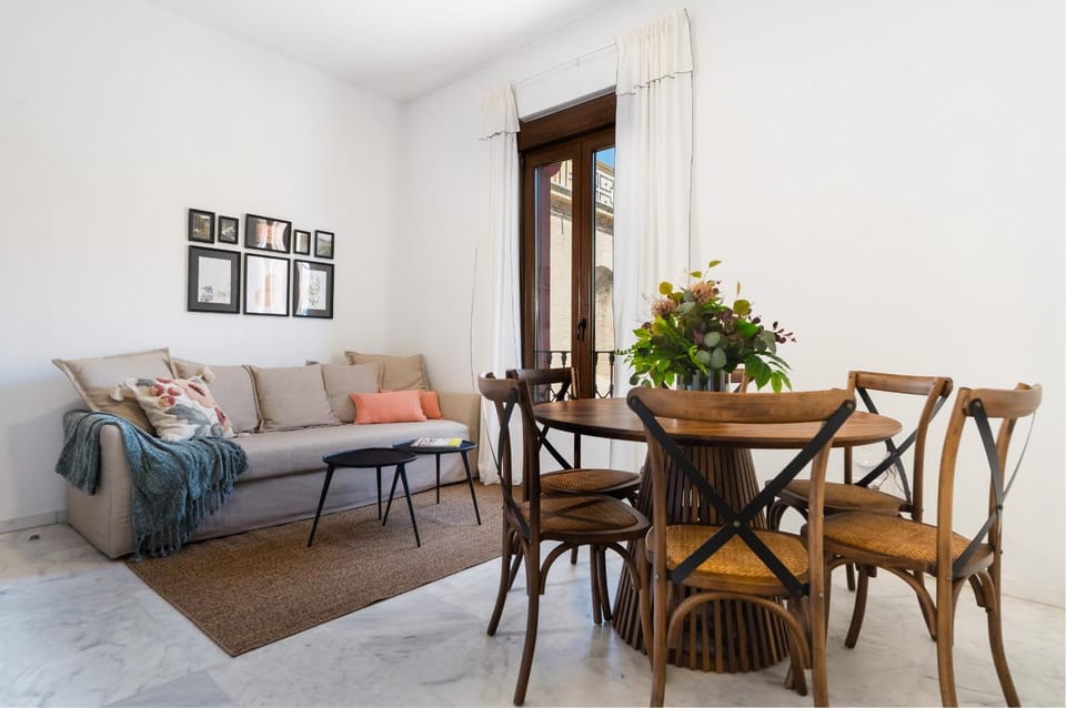 Living room, Seating area, Dining area