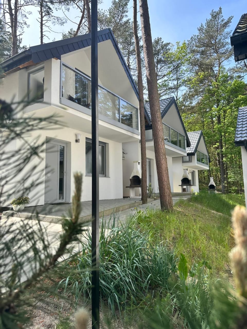 Property building, Spring, Day, Garden, Garden view