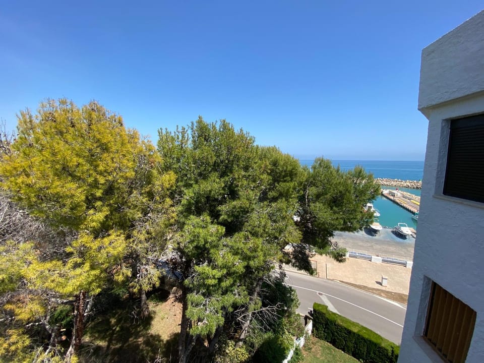 Property building, Spring, Day, Natural landscape, Sea view