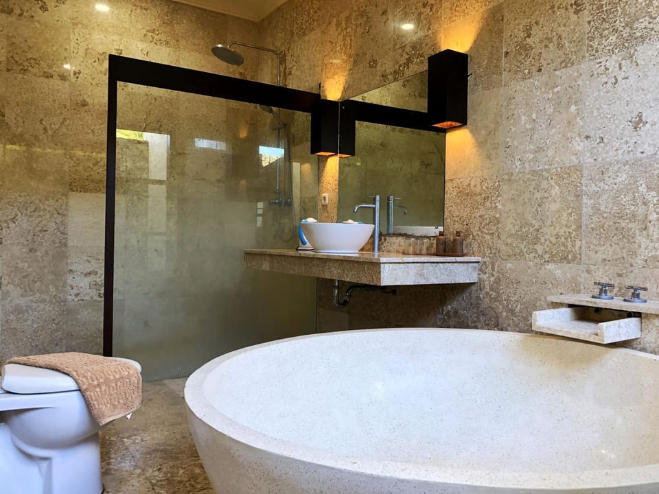 Bathroom, Bath