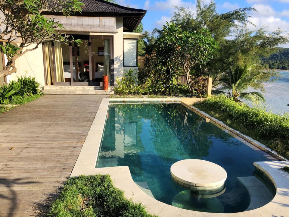 Patio, Swimming pool