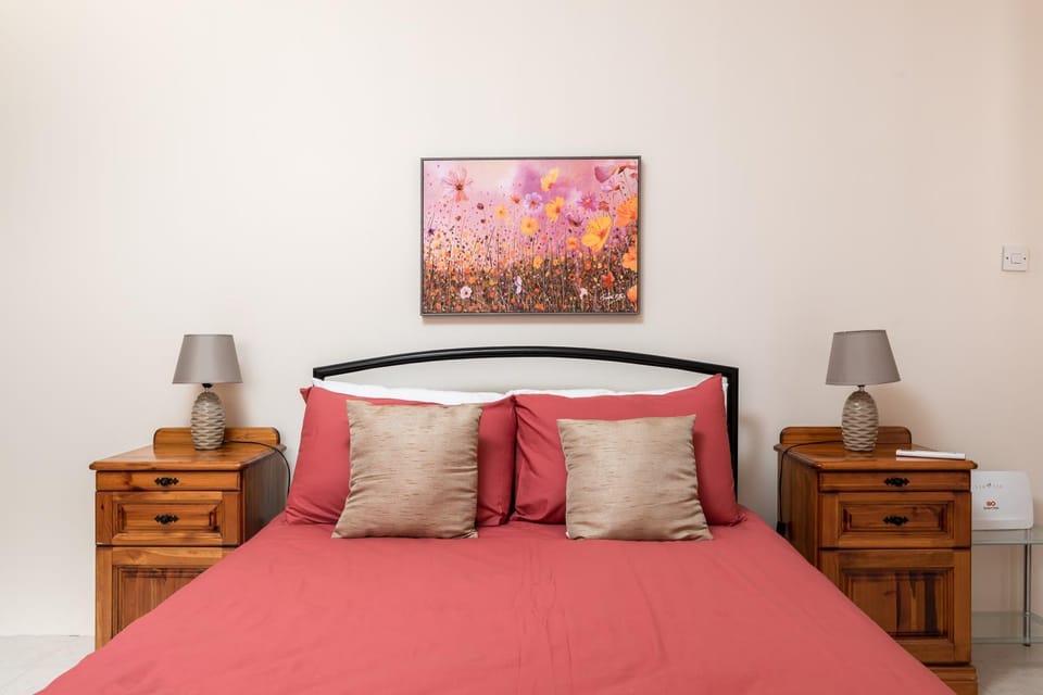 Spacious, Bright & Cosy 2 Bedroom 2 Bathroom Apartment - Msida Uni Heights Apartment in Malta