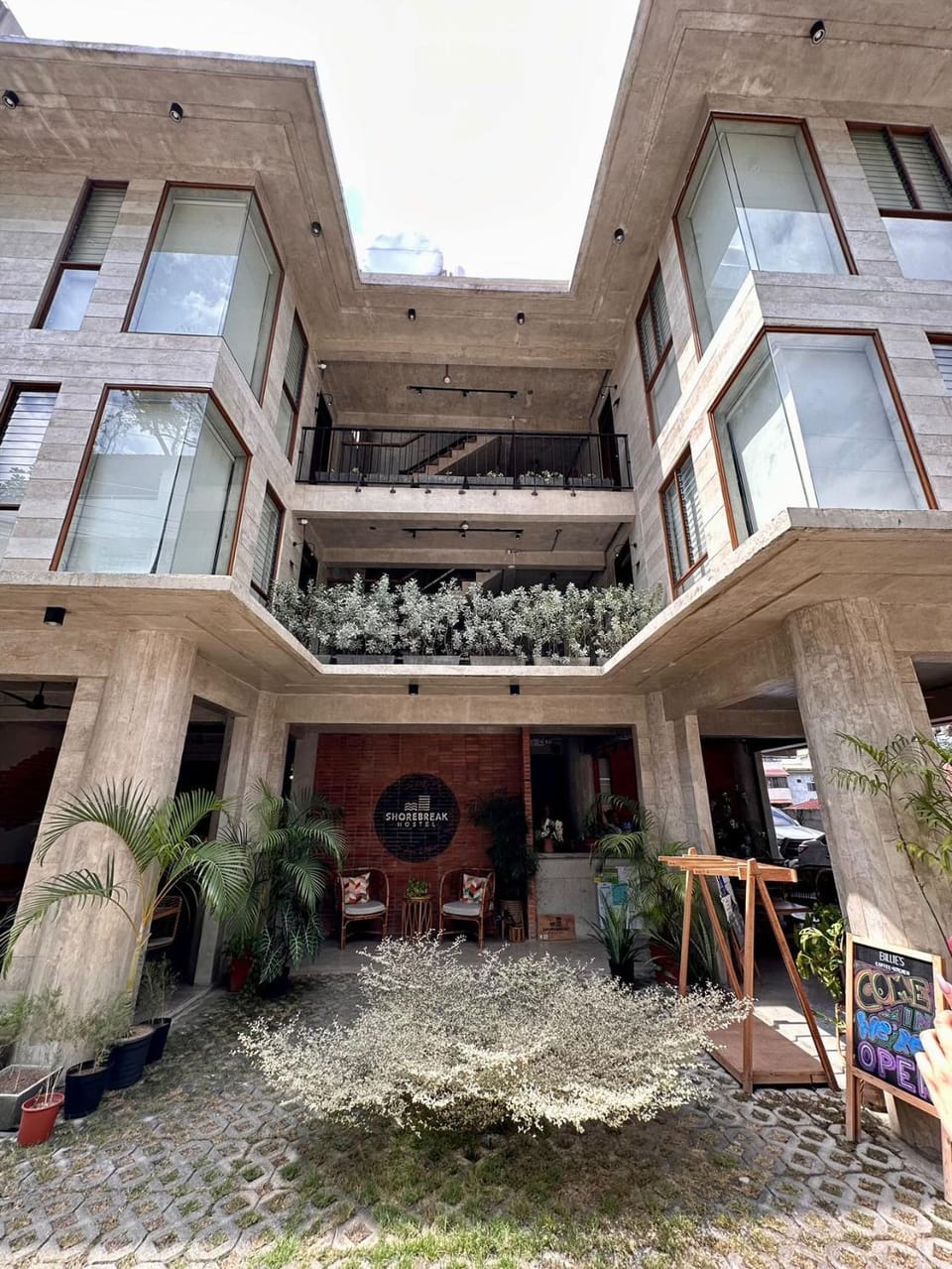Shorebreak Hostel San Juan La Union Hostel in San Juan