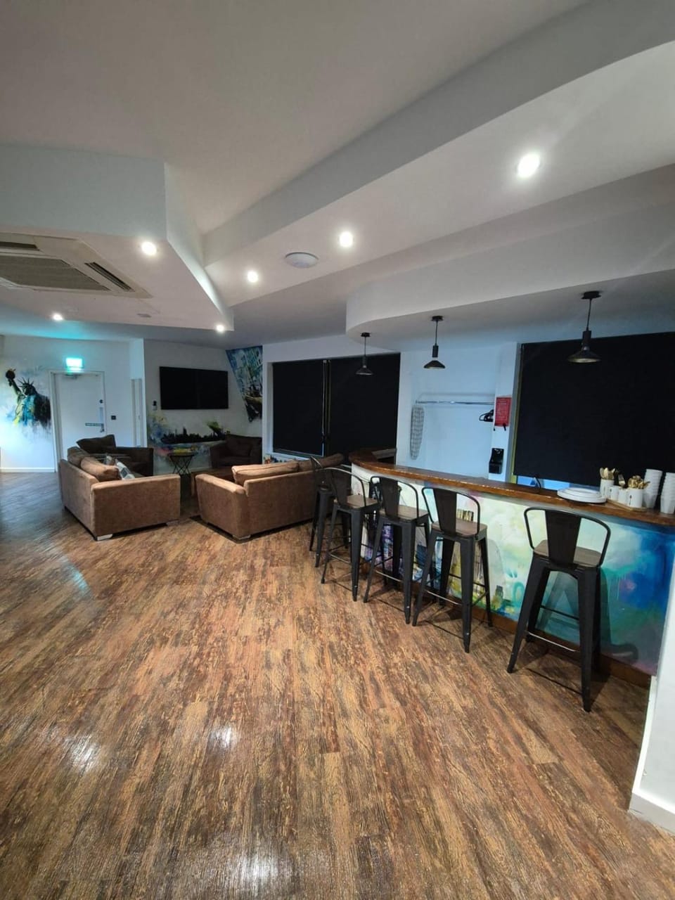 Lounge or bar