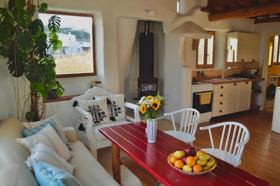Fanari Cottage House in Decentralized Administration of the Aegean