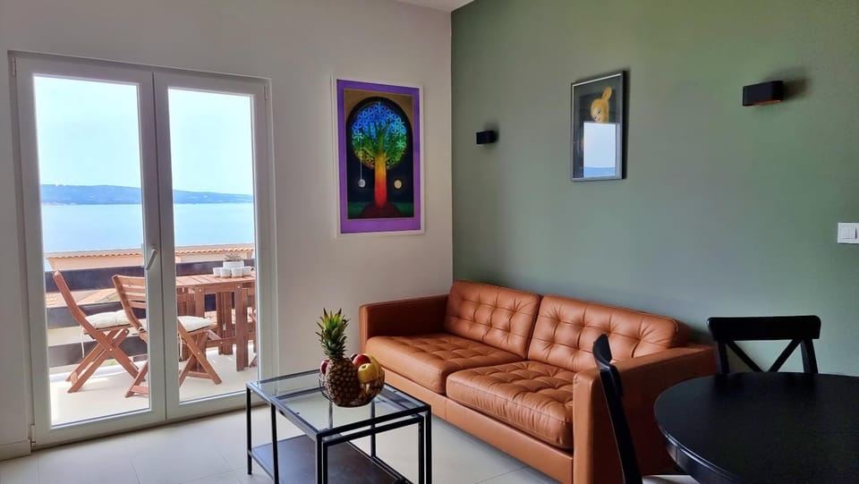 Balcony/Terrace, Living room