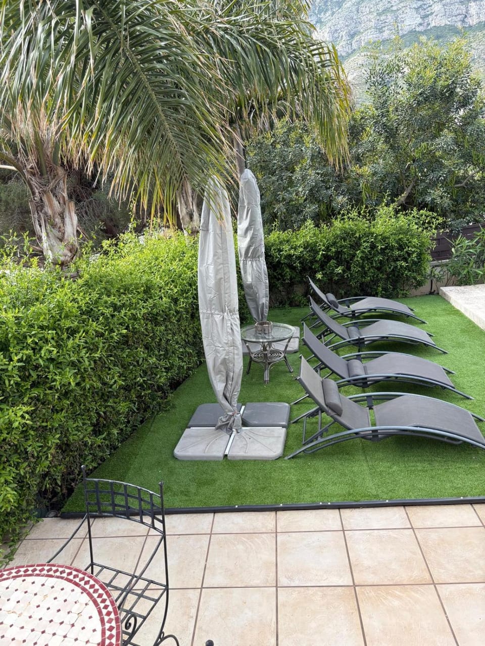 Property building, Off site, Garden view, sunbed