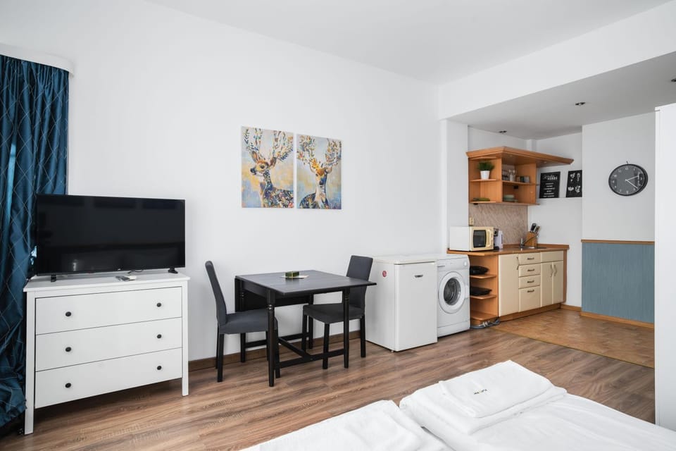 TV and multimedia, Dining area