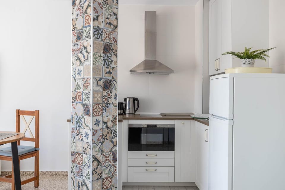 Kitchen or kitchenette, Living room
