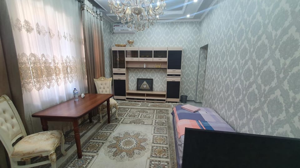 Seating area, Bedroom