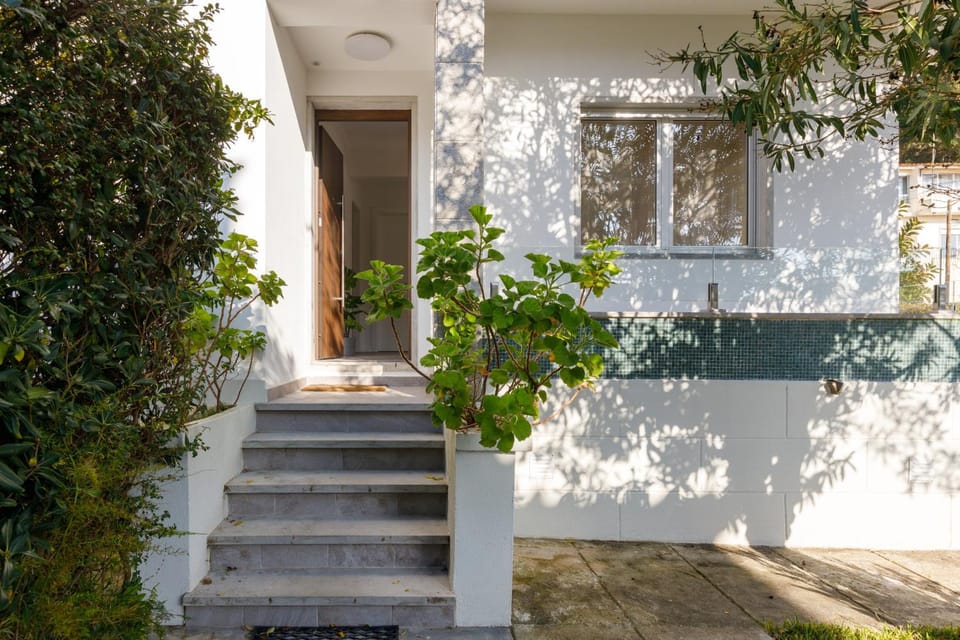 Facade/entrance, Garden, Garden view