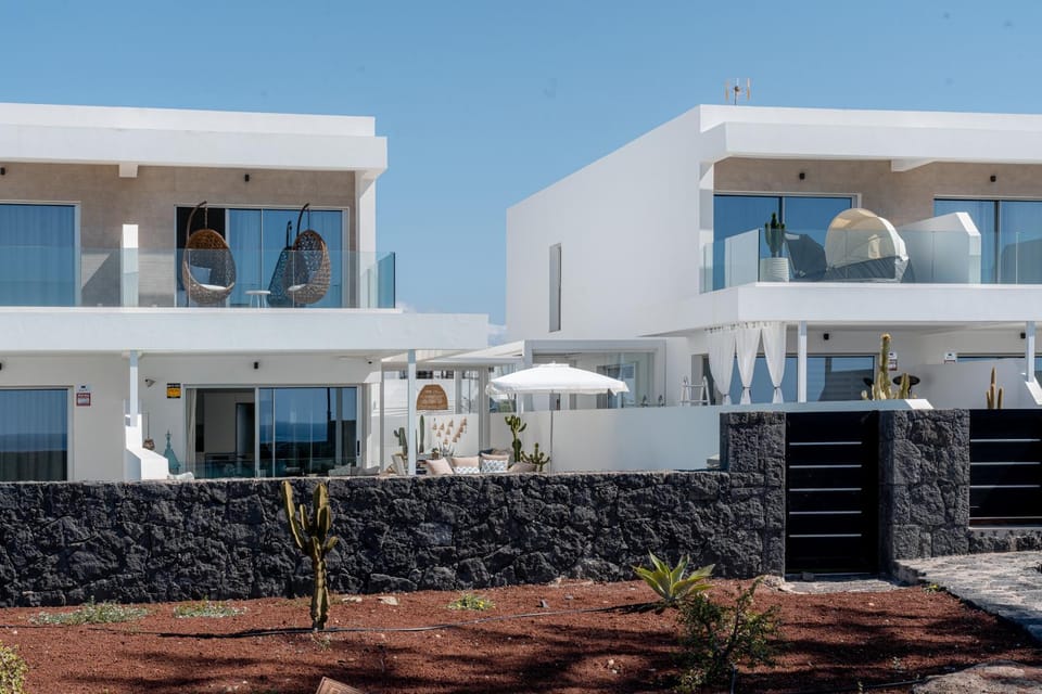 Property building, Sea view