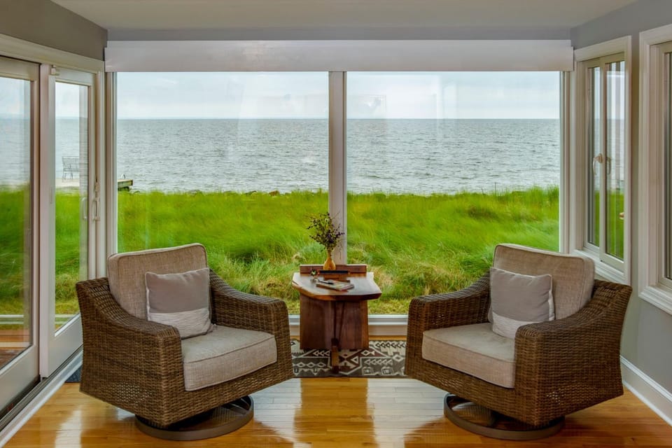 Bayfront Gem w/ Amazing Water Views + Pond! House in Maryland