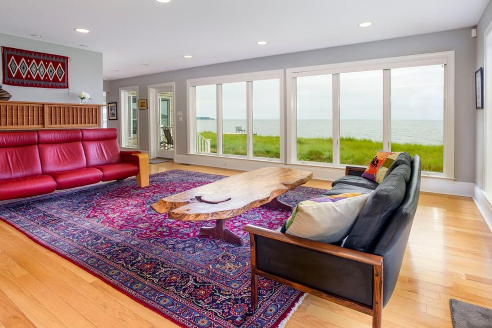 Bayfront Gem w/ Amazing Water Views + Pond! House in Maryland