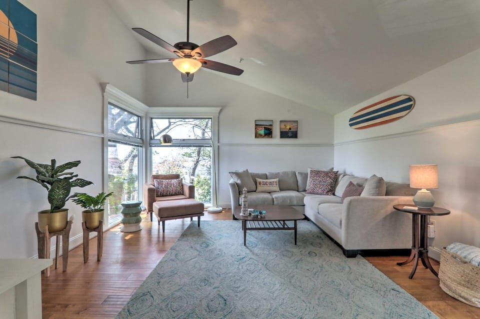 Private Ocean Overlook! Serene Cape Cod Escape House in New Seabury