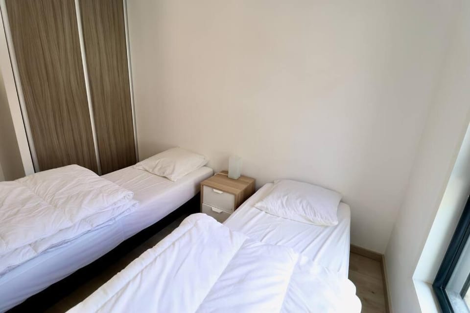 Maison bleue - Apt 4 pers, 2 chambres, prox marché Apartment in Hauts-de-France