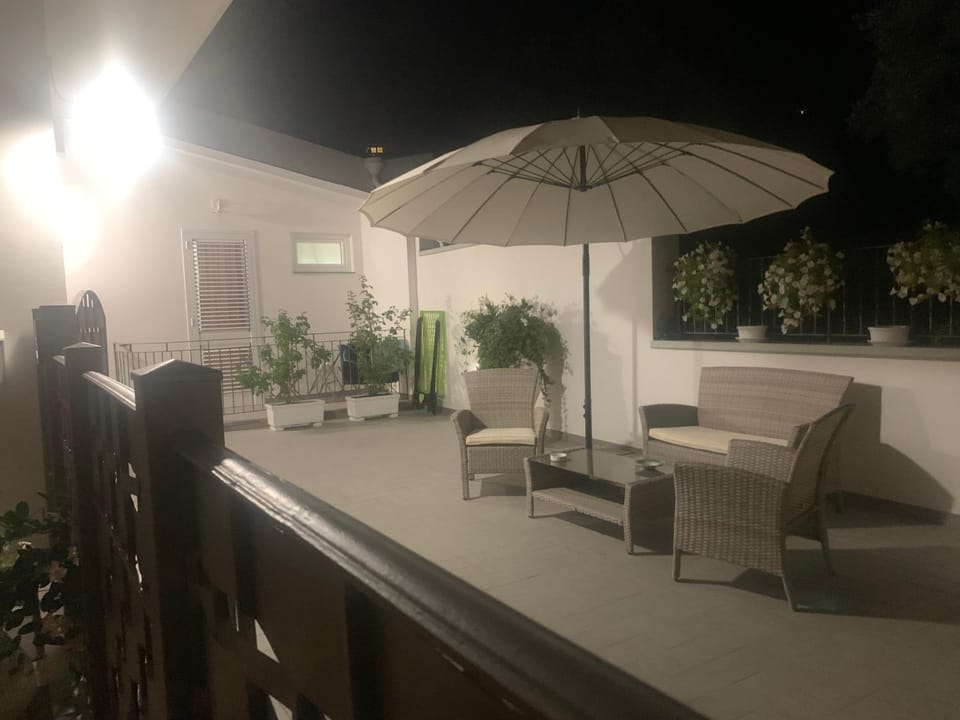 Patio, Garden, Seating area