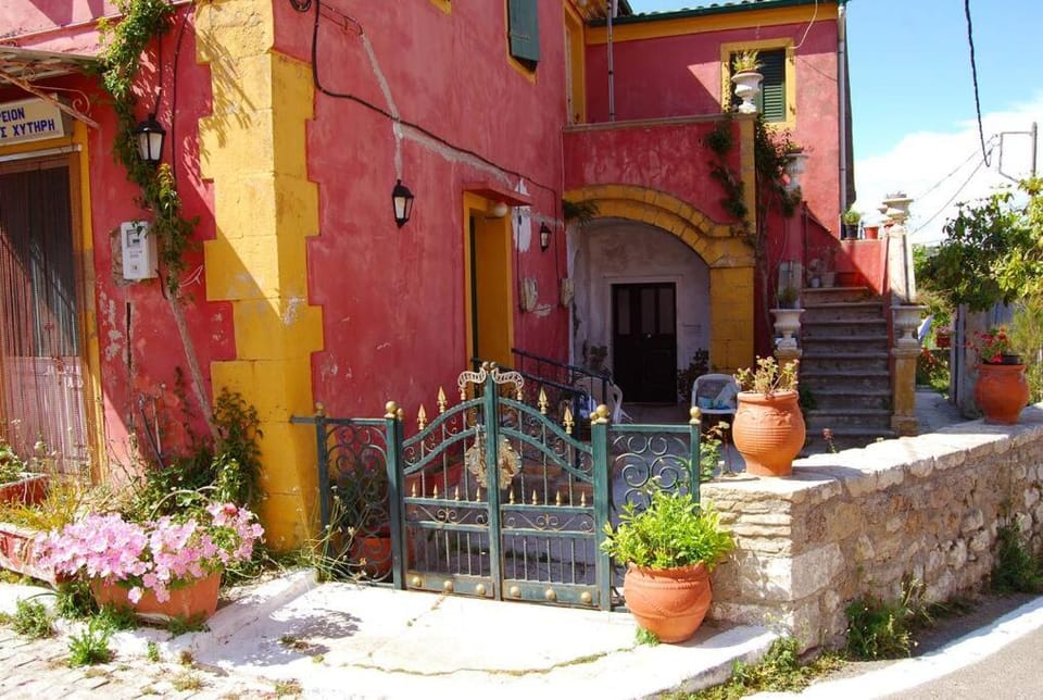 Yangos traditional home Apartment in Peloponnese, Western Greece and the Ionian