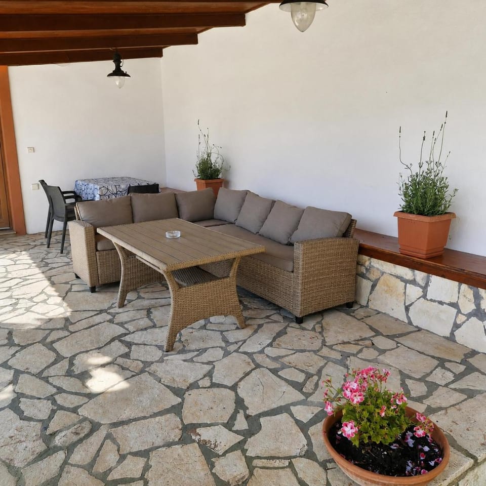 Villa Yannis 1 Apartment in Roda