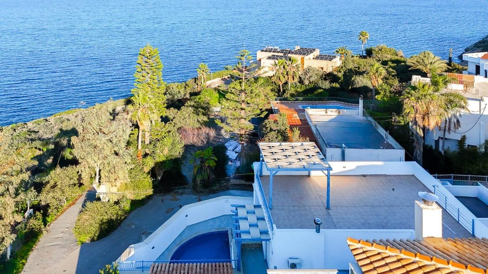 Villa Salomon- Seafront Villa with Private Pool Villa in Crete