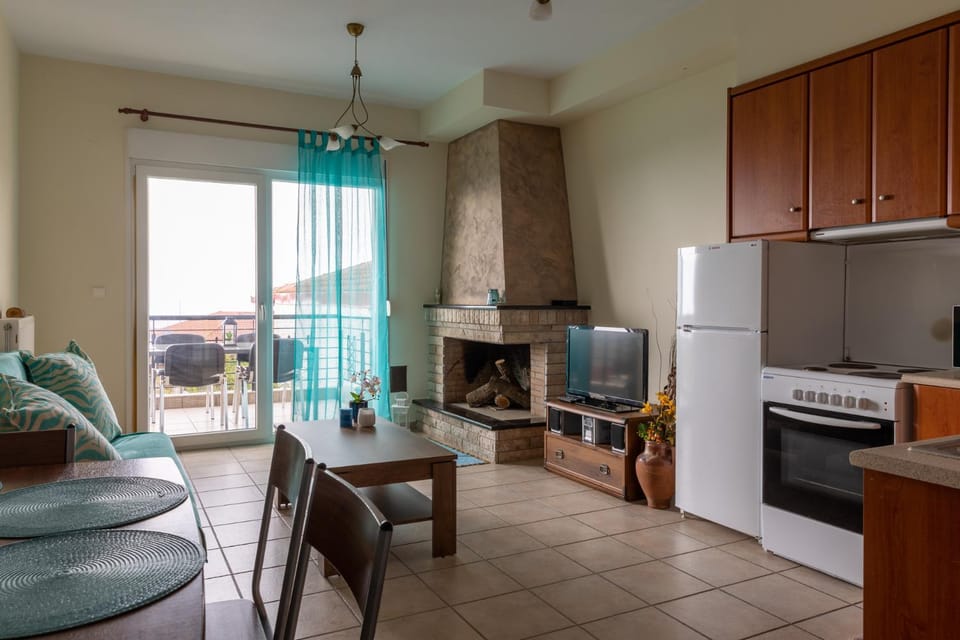 Living room, flat iron, kitchen